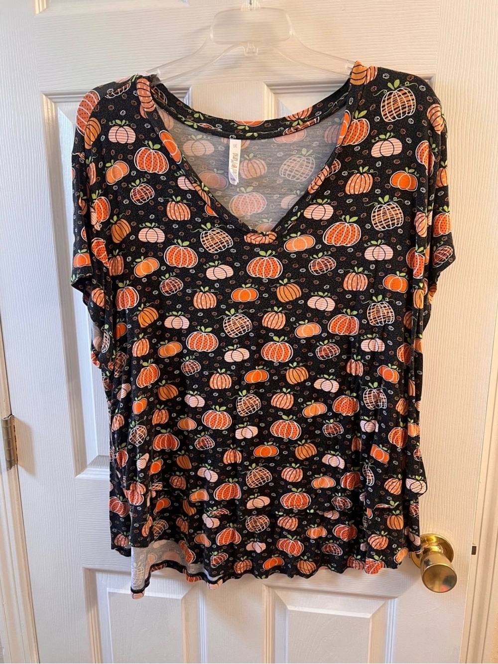 Women’s Breastfeeding Pumpkin-Print Top